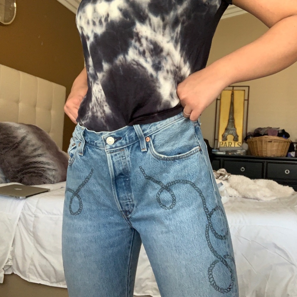 Levi’s 501 Straight Fitted Leg Denim Jeans